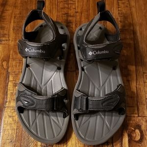 Men's size 7 Columbia sandals